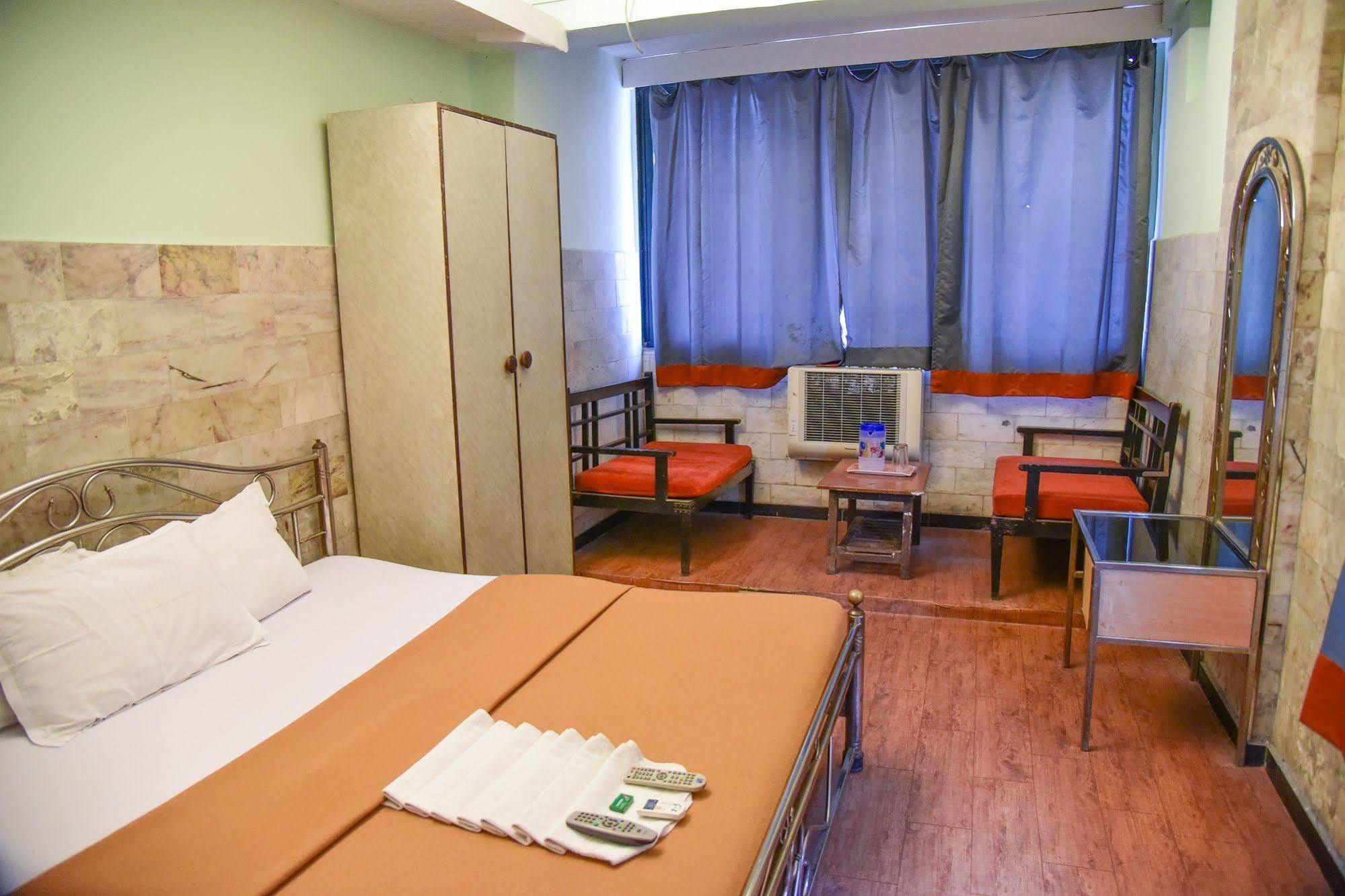 Hotel Evergreen Mumbai Exterior foto